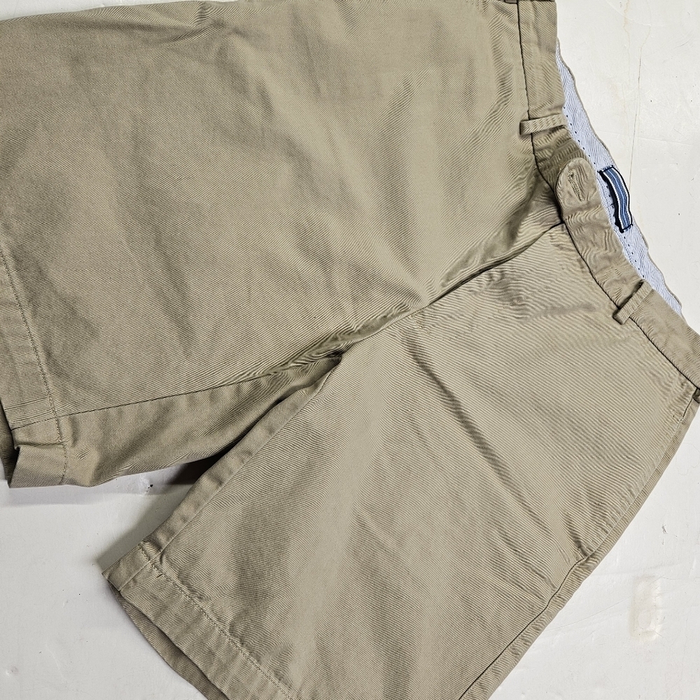 Peter Millar Men’s Size 32 Flat Front Pima Cotton Chino Golf Shorts Khaki 9”